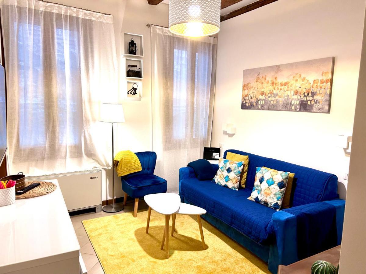 Central Flat Romantic Domus Remedio Venesia Bagian luar foto